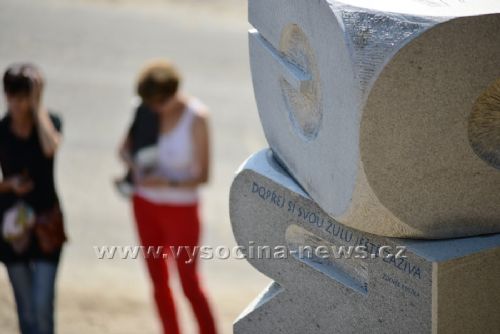 Obrázek - Monument Nomen Omen mezi Lipnicí a Dolním Městem