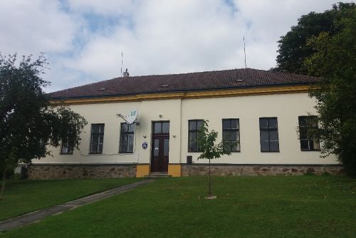 Obrázek - Obecní úřad Michalovice je i sídlem místní knihovny