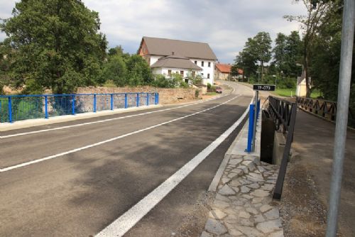 Foto: O víkendu skončila oprava mostu u Březinova mlýna v Hamrech nad Sázavou