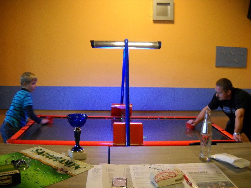 Air hockey ve Světlé nad Sázavou