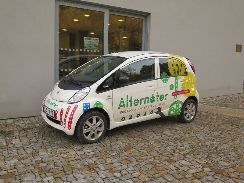 Alternátor se představí na Dni Země a otevření zámecké restaurace