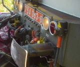 obrázek: Autobus plný lidí vjel v Třešti pod vlak