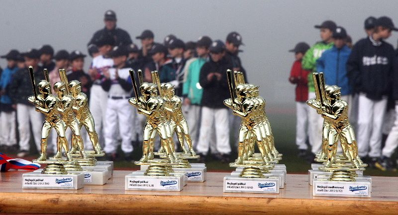 /uws_images/firmy/083199/clanky/baseballiste-na-hvezde-prevzali-tri-desitky-zlatych-sosek/000002_h.JPG
