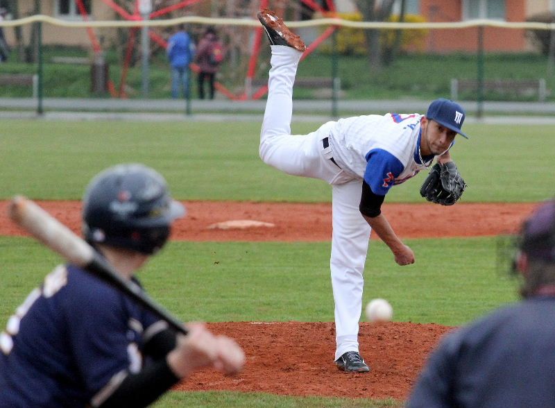 obrázek: Baseballisty hnala zima k rychlému ukončení zápasu