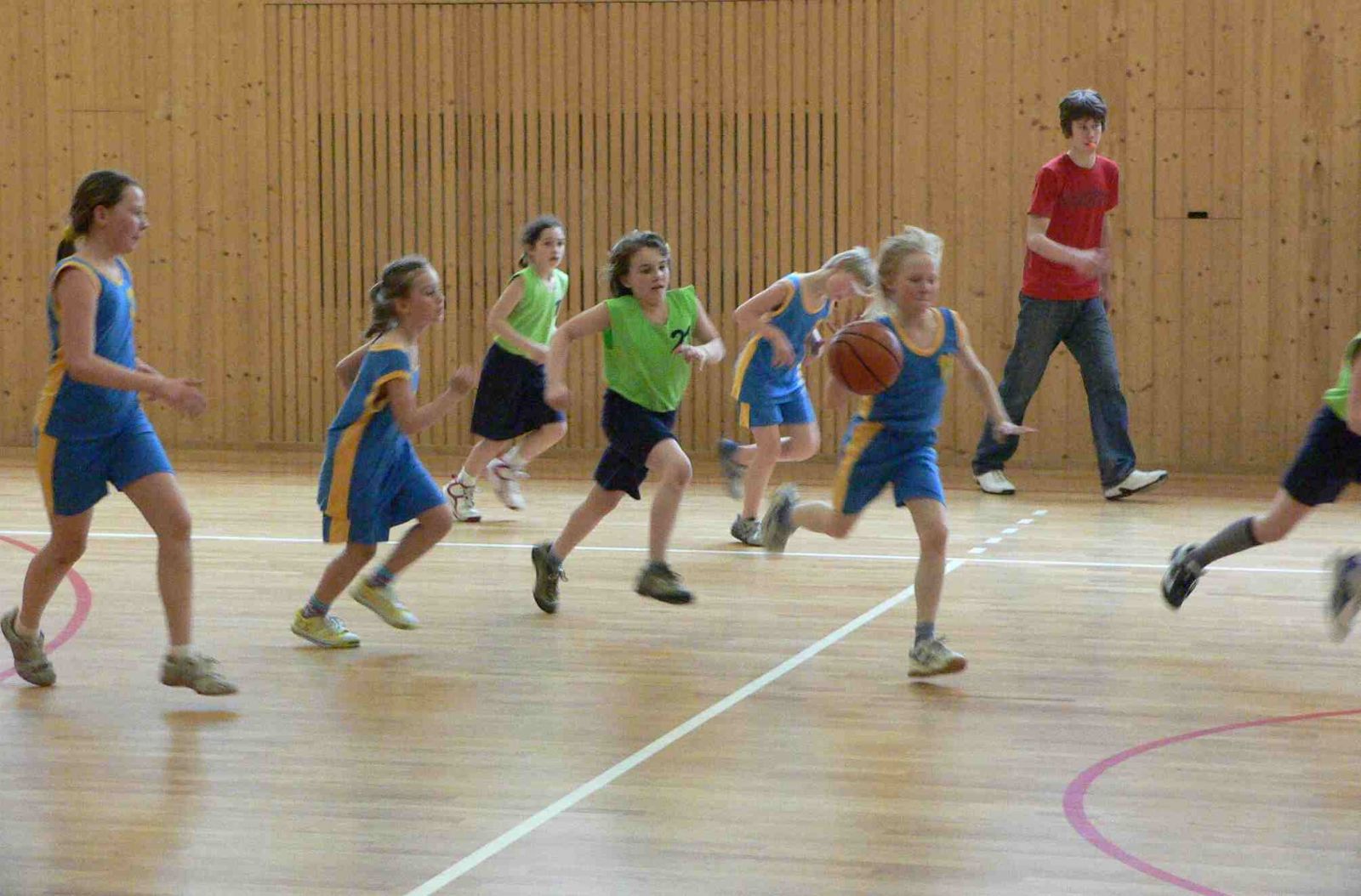 Basketbalová přípravka Jiskry sehrála první turnaj