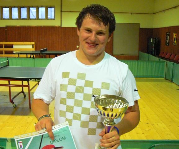 Bazala a Studenovská vítězi Poháru Vysočiny ve stolním tenisu