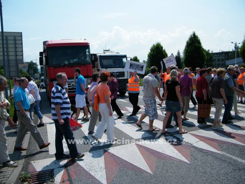 obrázek: Blokáda v Brodě: kolony, naštvaní řidiči a podpora výstavby obchvatu
