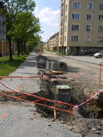 obrázek: Brodská ulice ve Žďáře je kvůli opravě silnice uzavřená