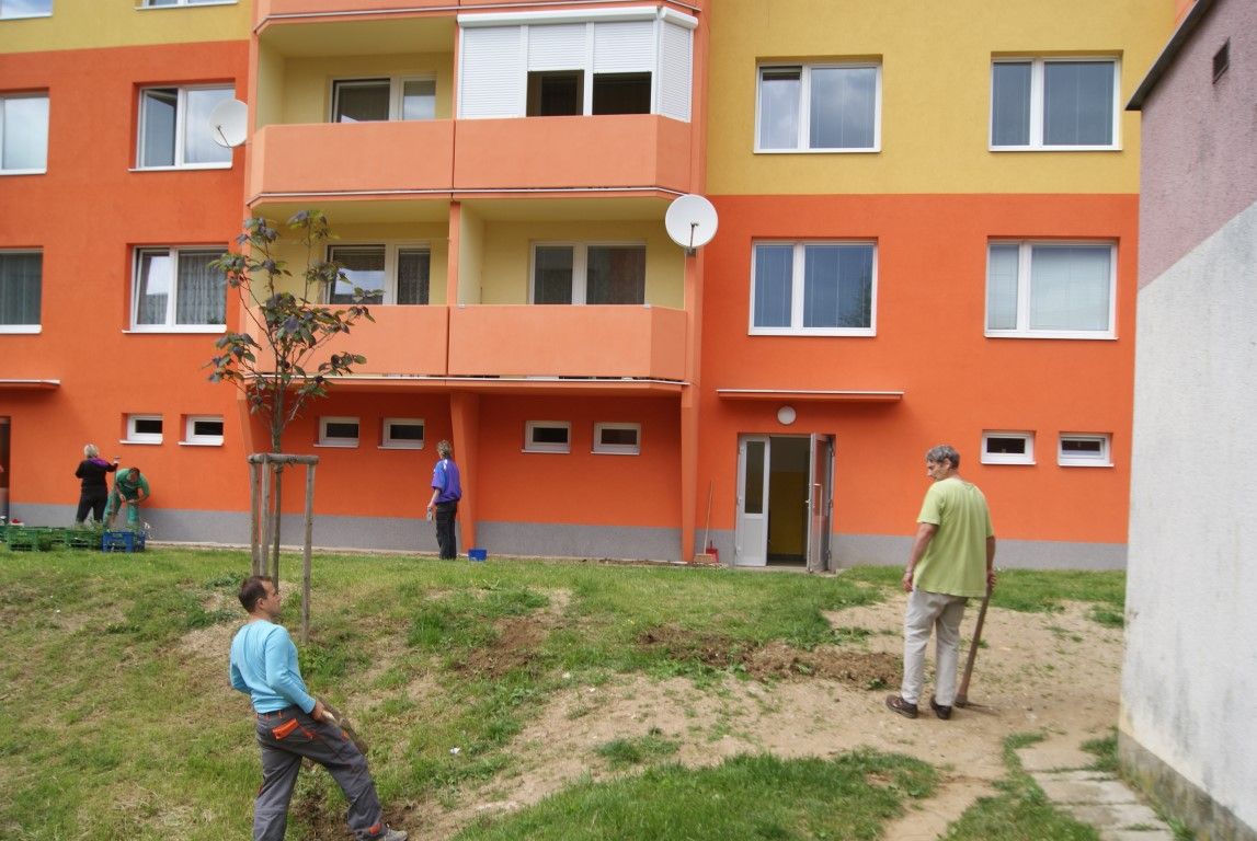 Budějovice: Aby se lidé nemuseli dívat jen z betonu na beton