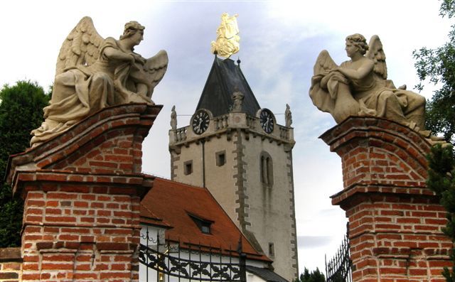 Budišovský zpravodaj ve znamení kapliček a smírčích křížů