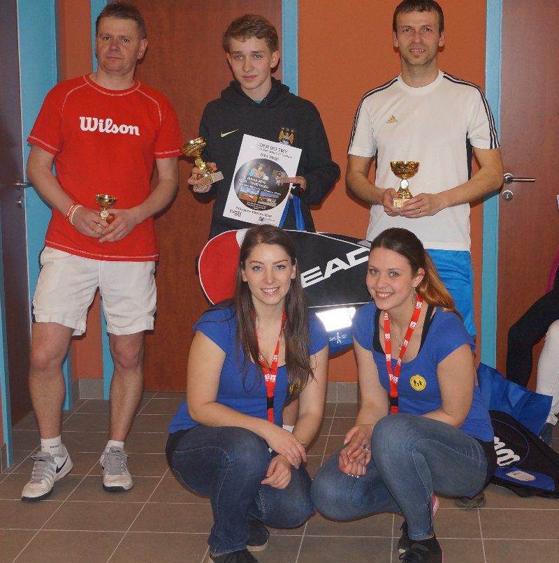 Charitativní tenisový turnaj ve Vílanci vynesl deset tisíc korun