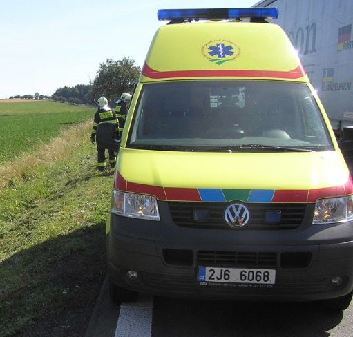 Cyklista nepřežil střet s osobním autem