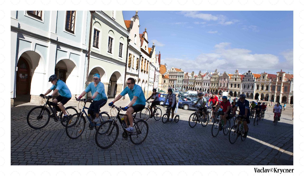 Cyklisté šlápli na Jihlavsku do pedálů pro dobrou věc