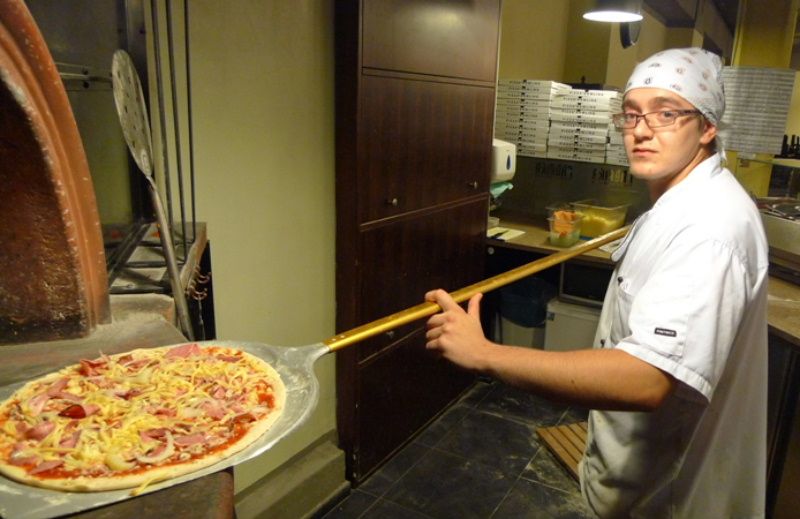 David Němec v republikovém finále v přípravě italské pizzy