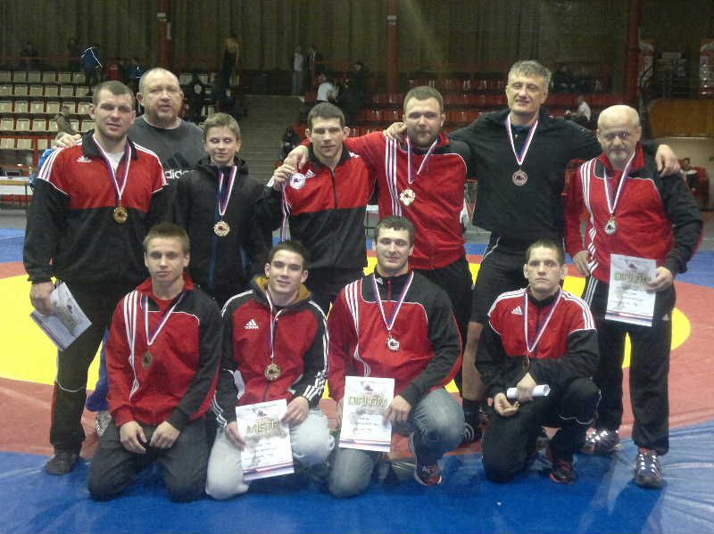 obrázek: Deset medailí pro brodské zápasníky