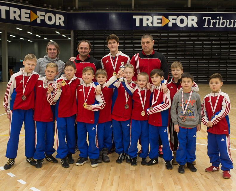 obrázek: Deset medailí z dánského Koldingu pro brodské zápasníky