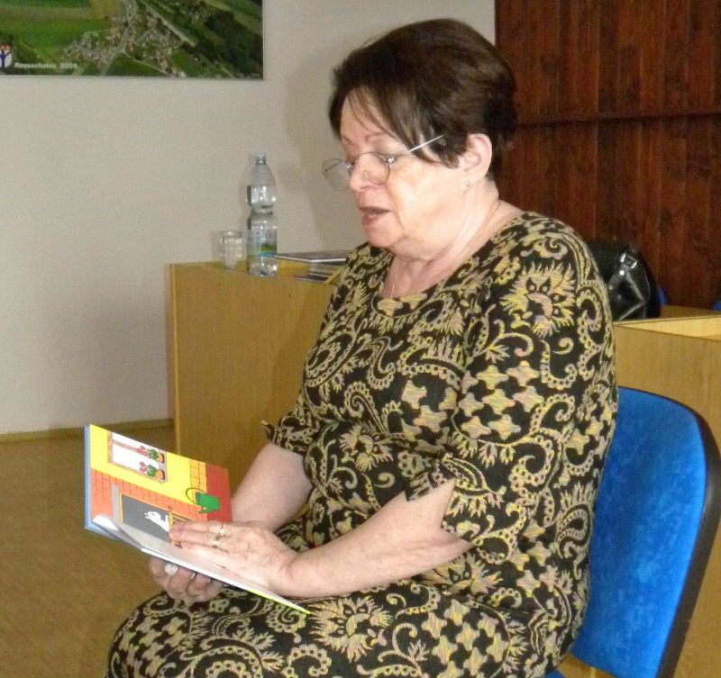 obrázek: Dětem četla v Rozsochatci Eliška Polanecká