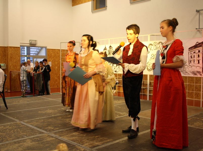 obrázek: Děti se v Jaroměřicích představily na Školní akademii 2015