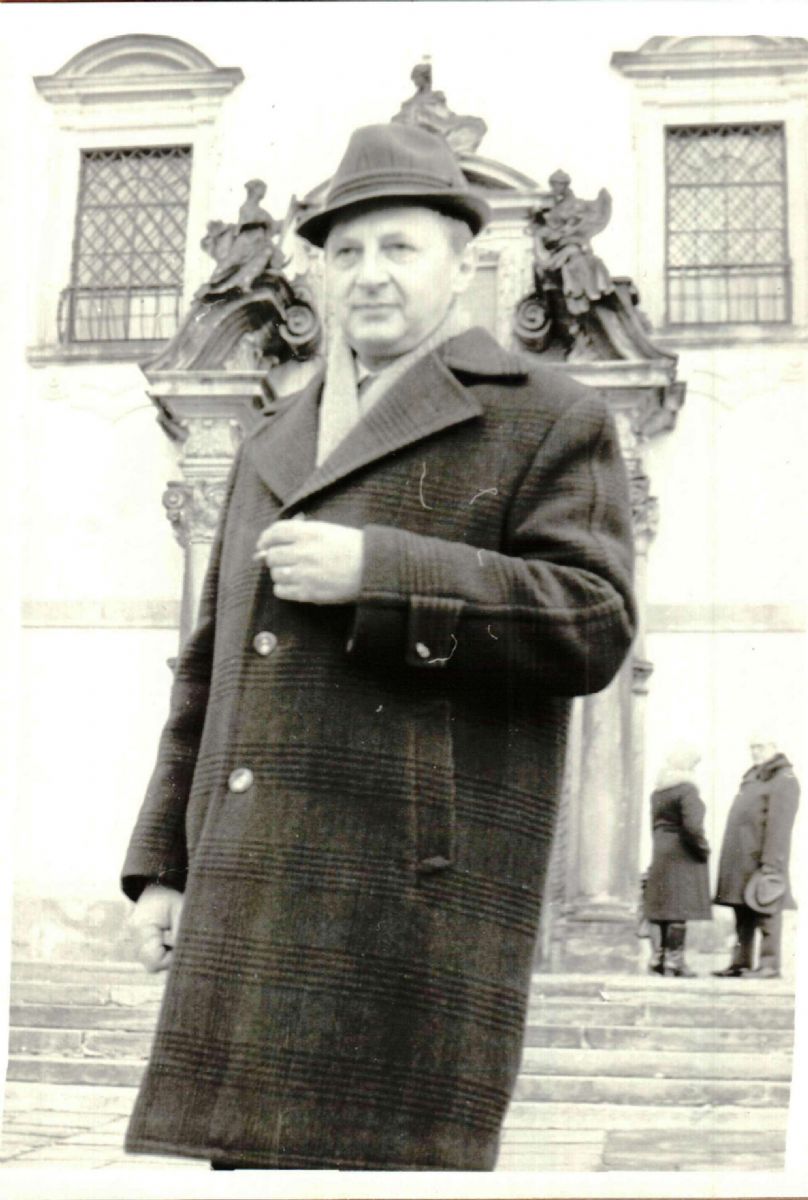 Devadesát let od narození básníka Josefa Suchého