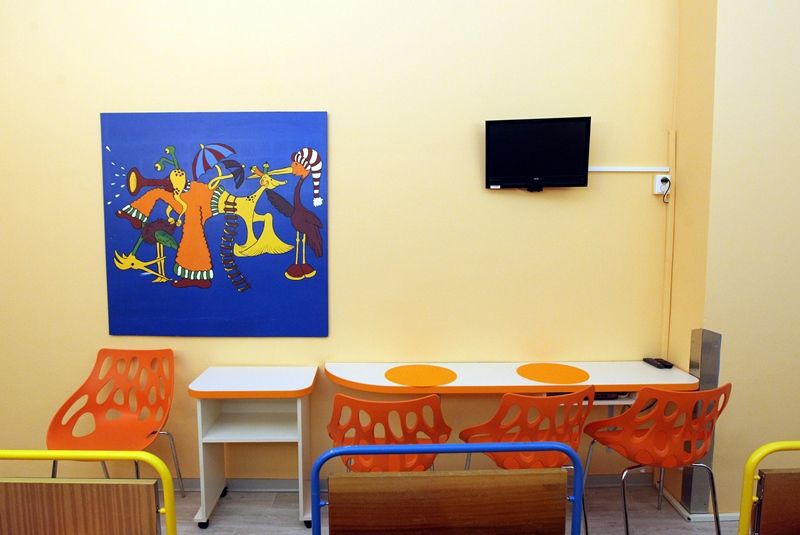 Díky cyklistům opravili v Jihlavě pooperační pokoj pro děti