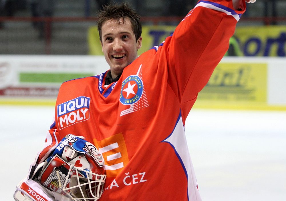 Diváci vytvořili skvělou kulisu, prohlásil po derby s Duklou Šimon Hrubec