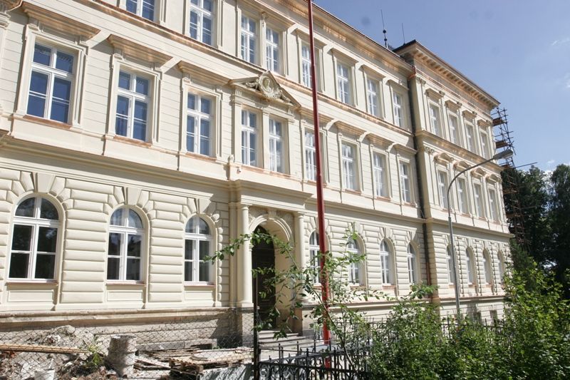 obrázek: Do brodské školy Rubešova se vrátí děti – do kroužků
