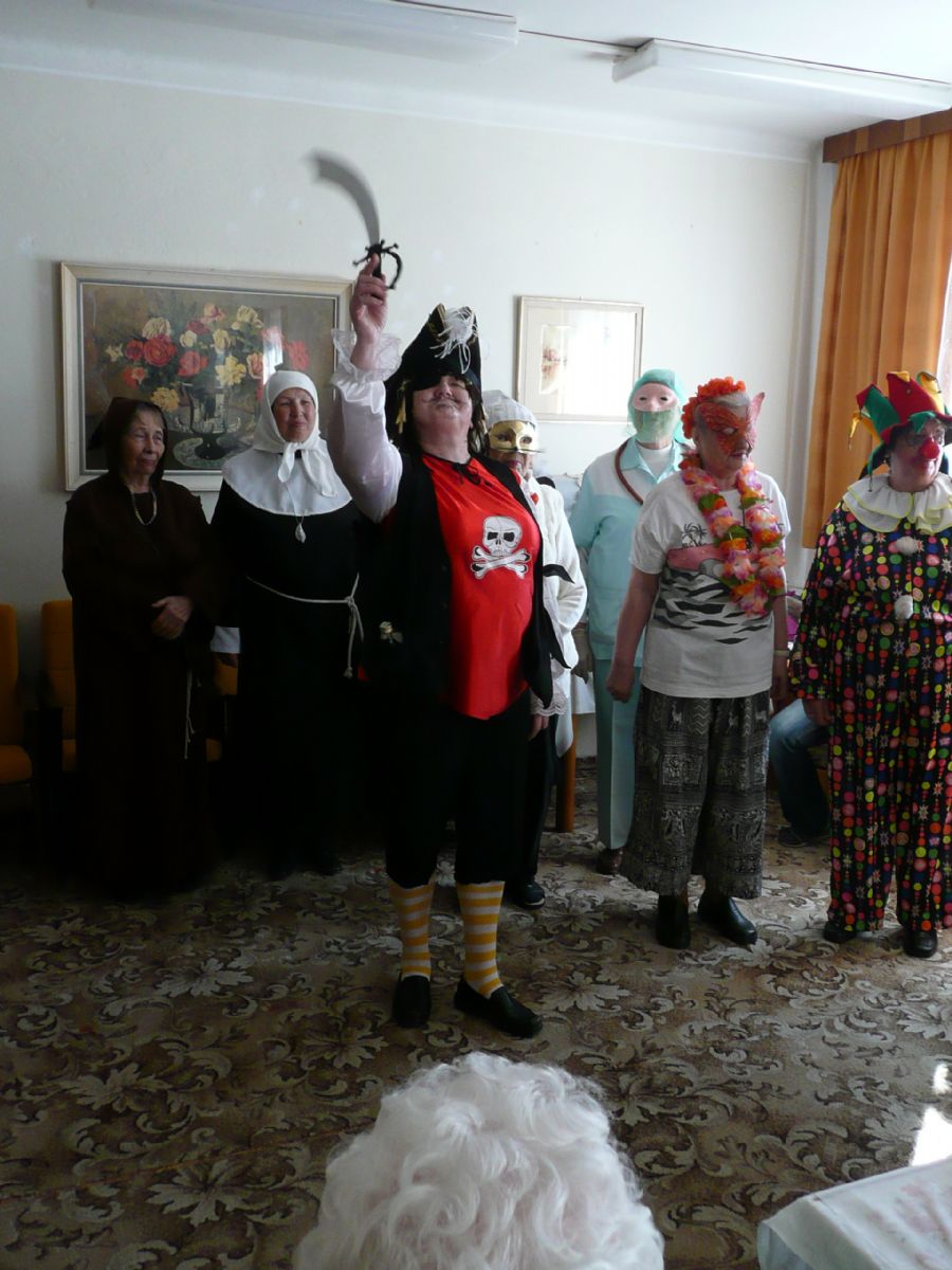 Do masopustního reje se v Bystřici zapojili i představitelé města