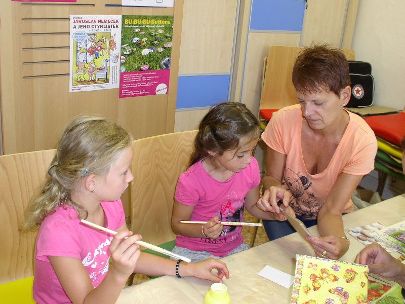 obrázek: Dobrovolnictví v krajské knihovně slaví první výročí