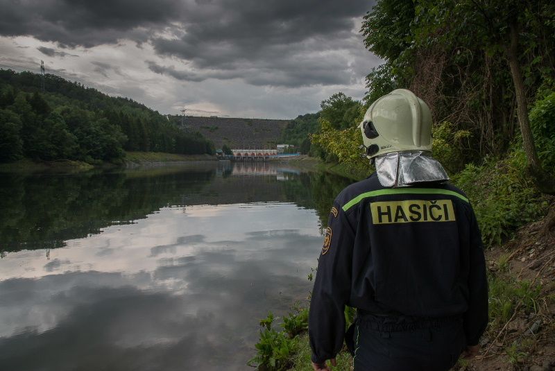 Dvě stě metrů norných stěn na Dalešické přehradě