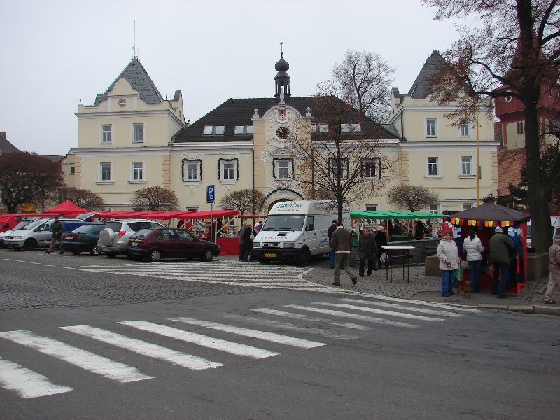 Farmáři ve Světlé prodávali i přes čas