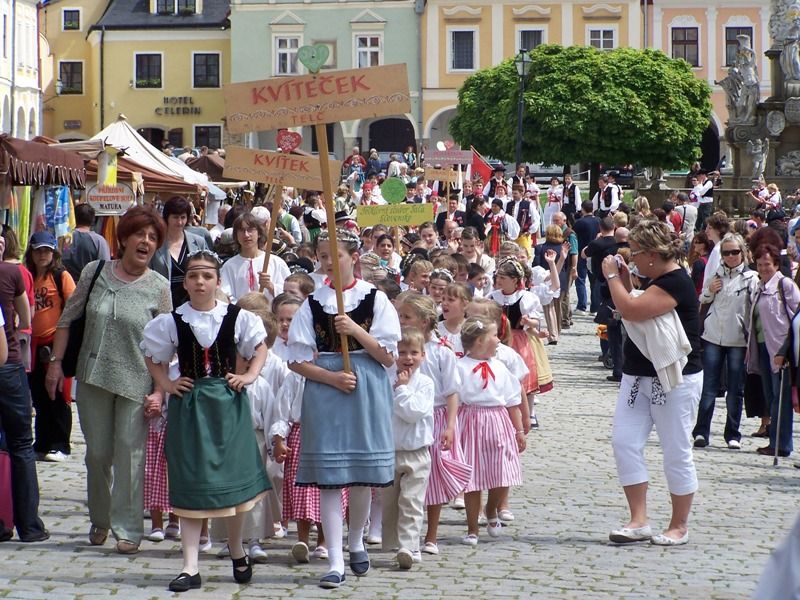 Folklor v máji zve do Telče