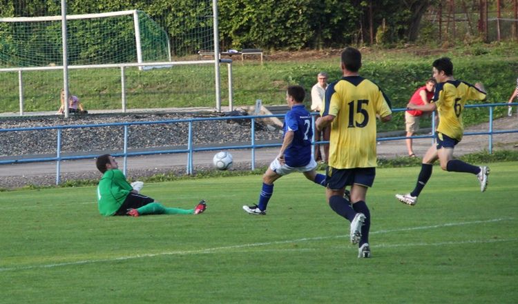 Fotbalisté Žďáru si po výhře v tabulce polepšili