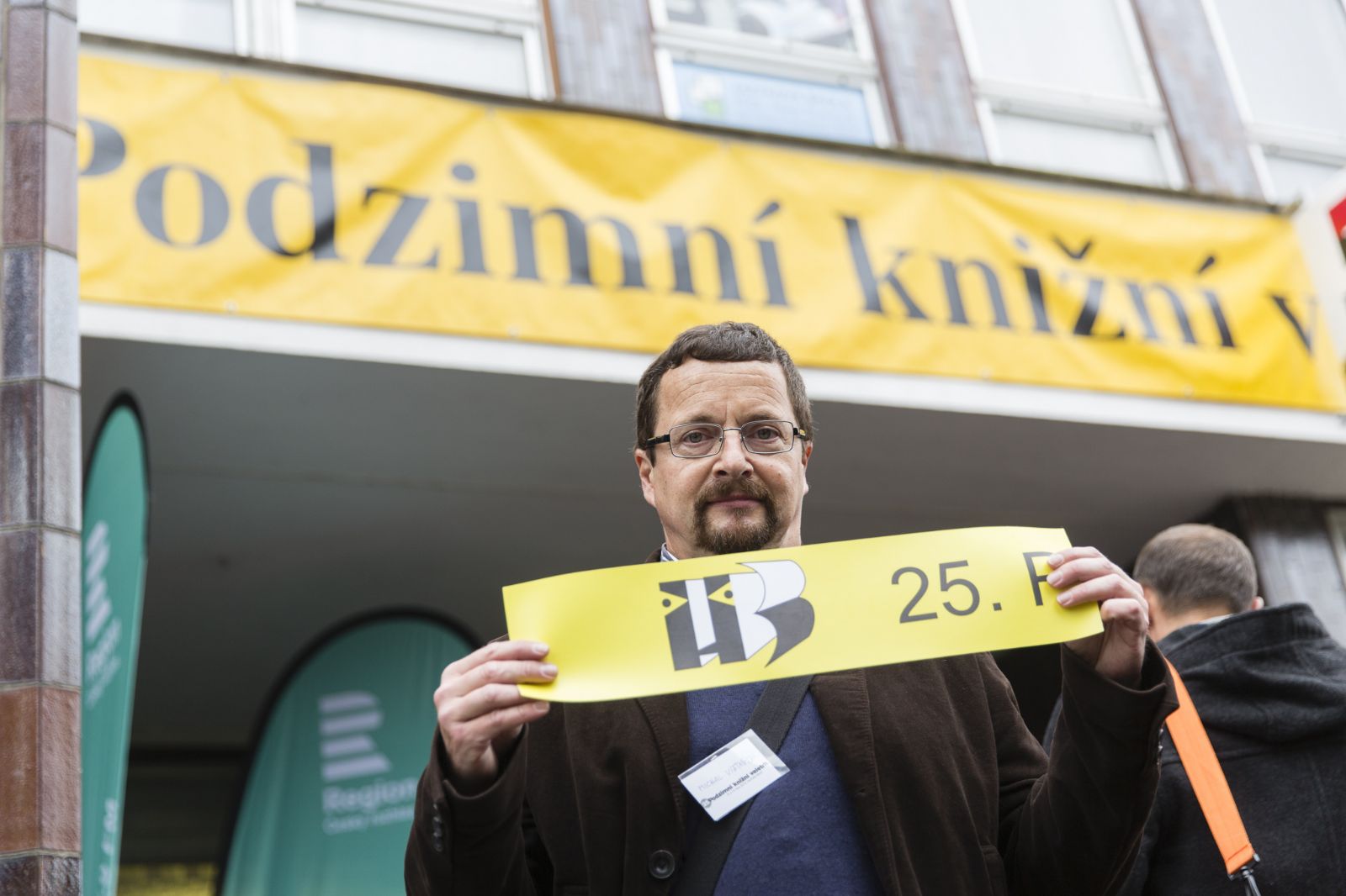 FOTO: Knižní veletrh v Brodě začal. Pásku přestřihl Viewegh