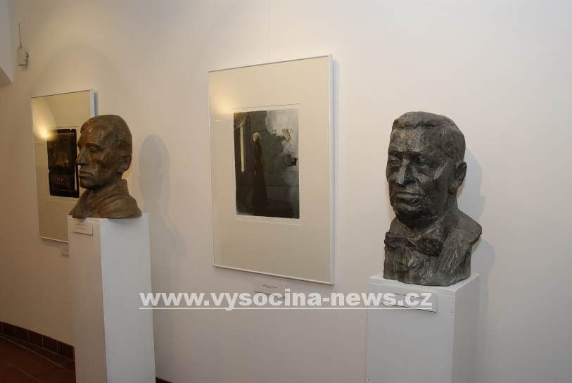Galerie v Brodě představuje dva jubilanty