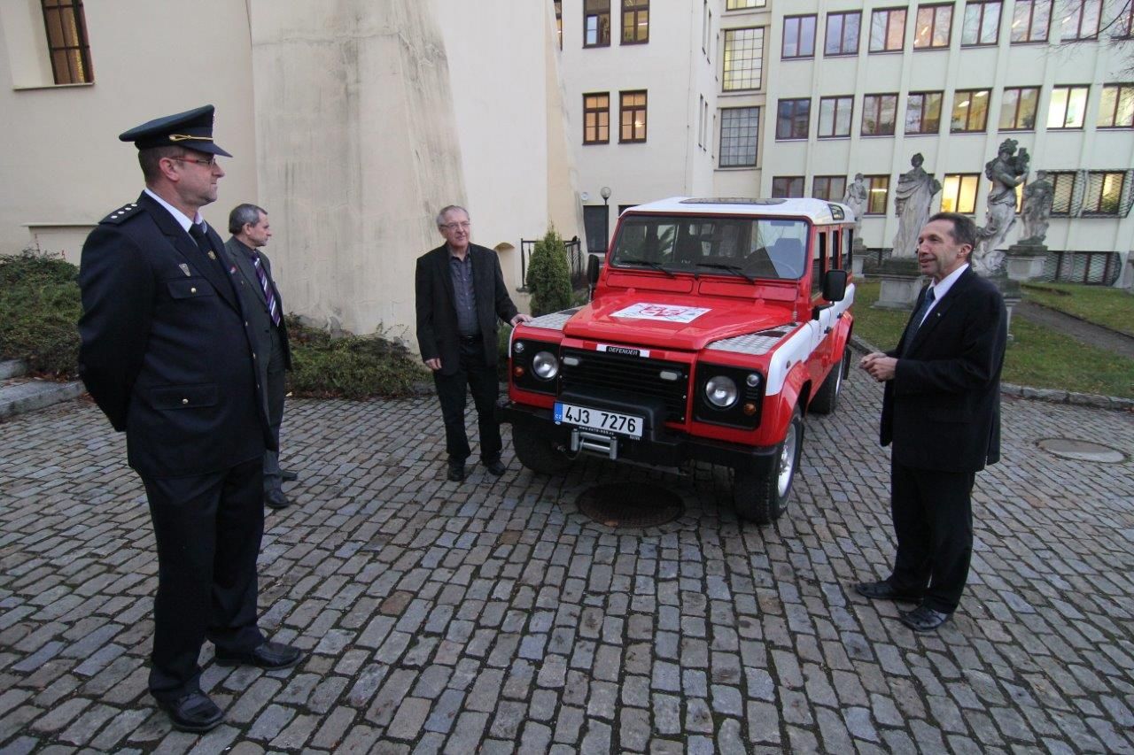 Hasiči z Pístova dostali nové auto