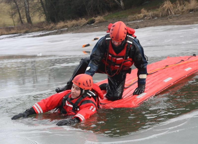Hasiči z Vysočiny nacvičovali záchranu tonoucího