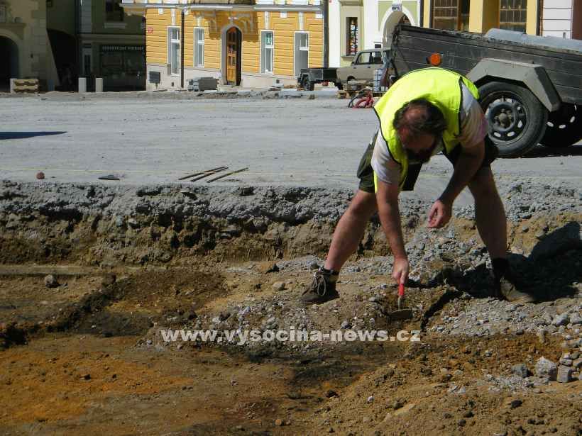 Havlíčkovo náměstí v Brodě vydává tajemství