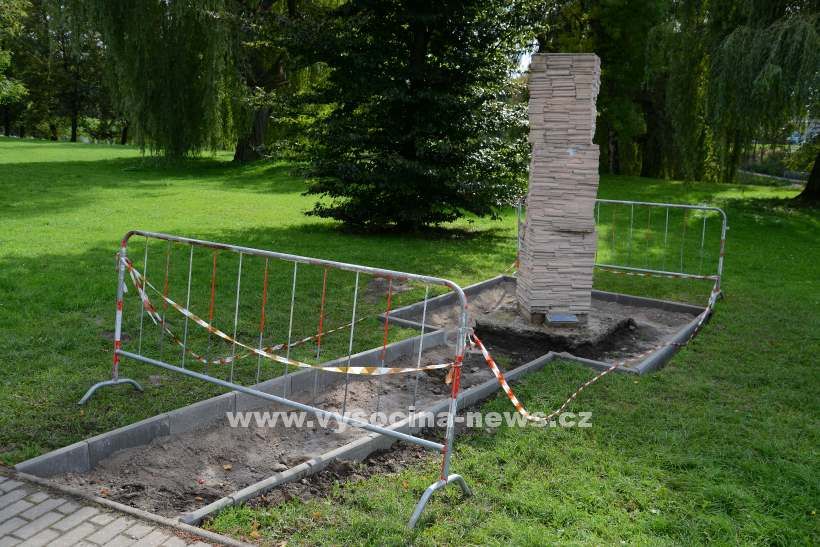 Havlíčkův Hydepak v Brodě s novým chodníkem