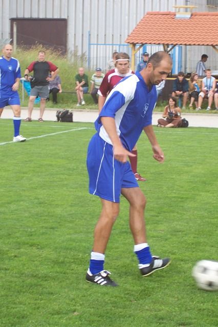 Hokejisté ovládli travnatý povrch v Třešti