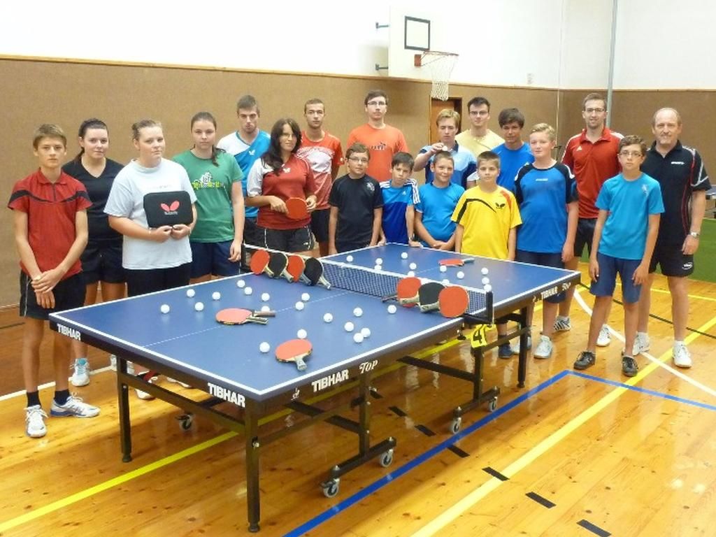 Hrotovice ožily stolním tenisem