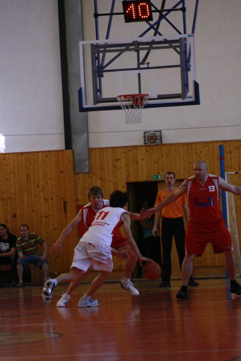 Humpolečtí basketbalisté se odlepili ode dna tabulky