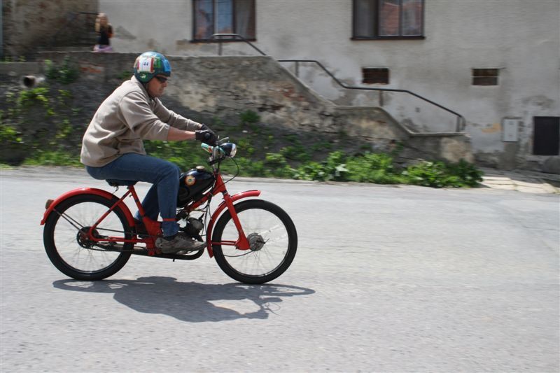 /uws_images/firmy/083199/clanky/jaromericka-sobota-nabidla-rybarske-zavody-motocykly-i-den-deti/000003_h.jpg