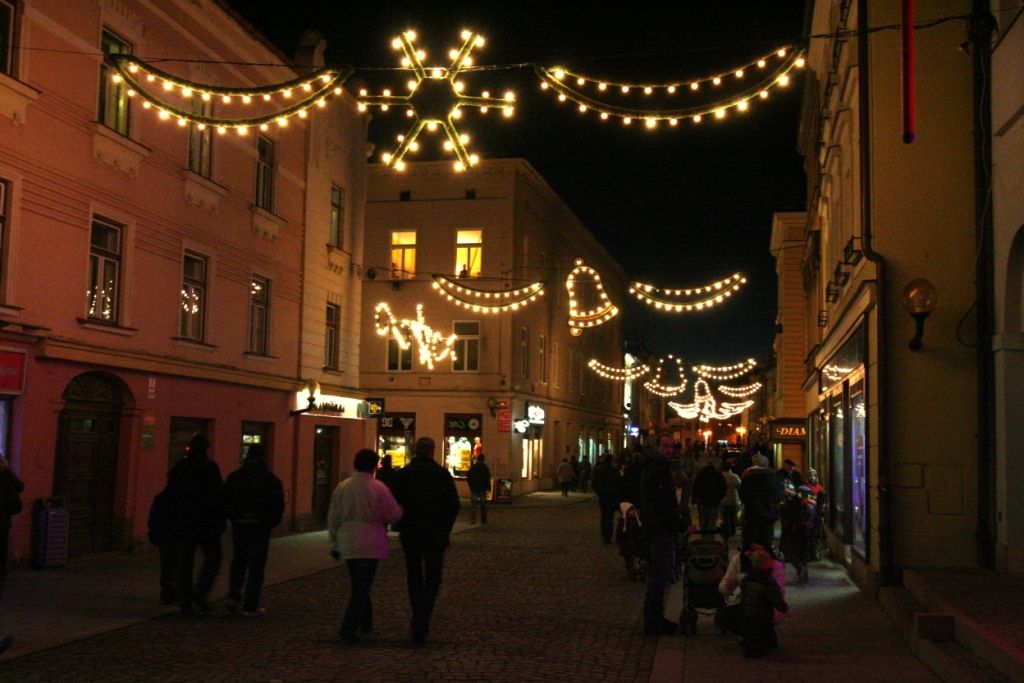 /uws_images/firmy/083199/clanky/jihlava-se-rozsvitila-vanocni-vyzdobou/000001_h.JPG