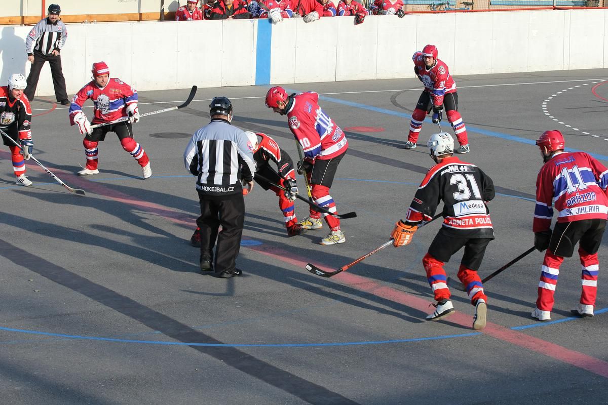 /uws_images/firmy/083199/clanky/jihlavsti-hokejbaliste-prehrali-policku/000002_h.jpg