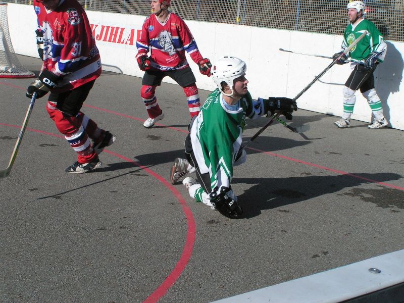 /uws_images/firmy/083199/clanky/jihlavsti-hokejbaliste-zahajili-jaro-vyhrou/000001_h.JPG