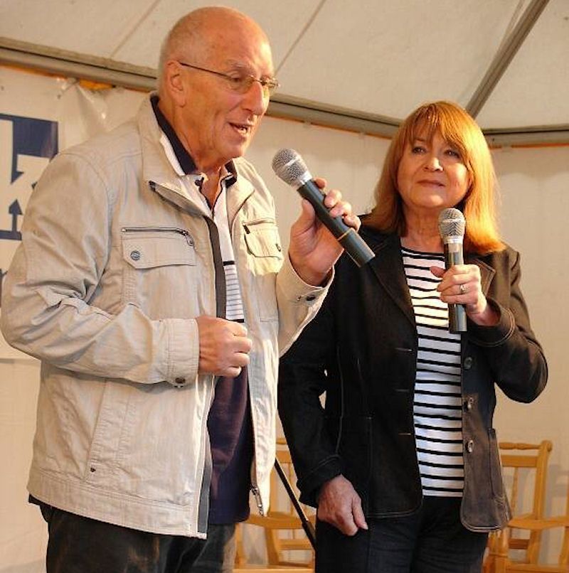 Karel Štědrý a Pavlína Filipovská ve Žďáře
