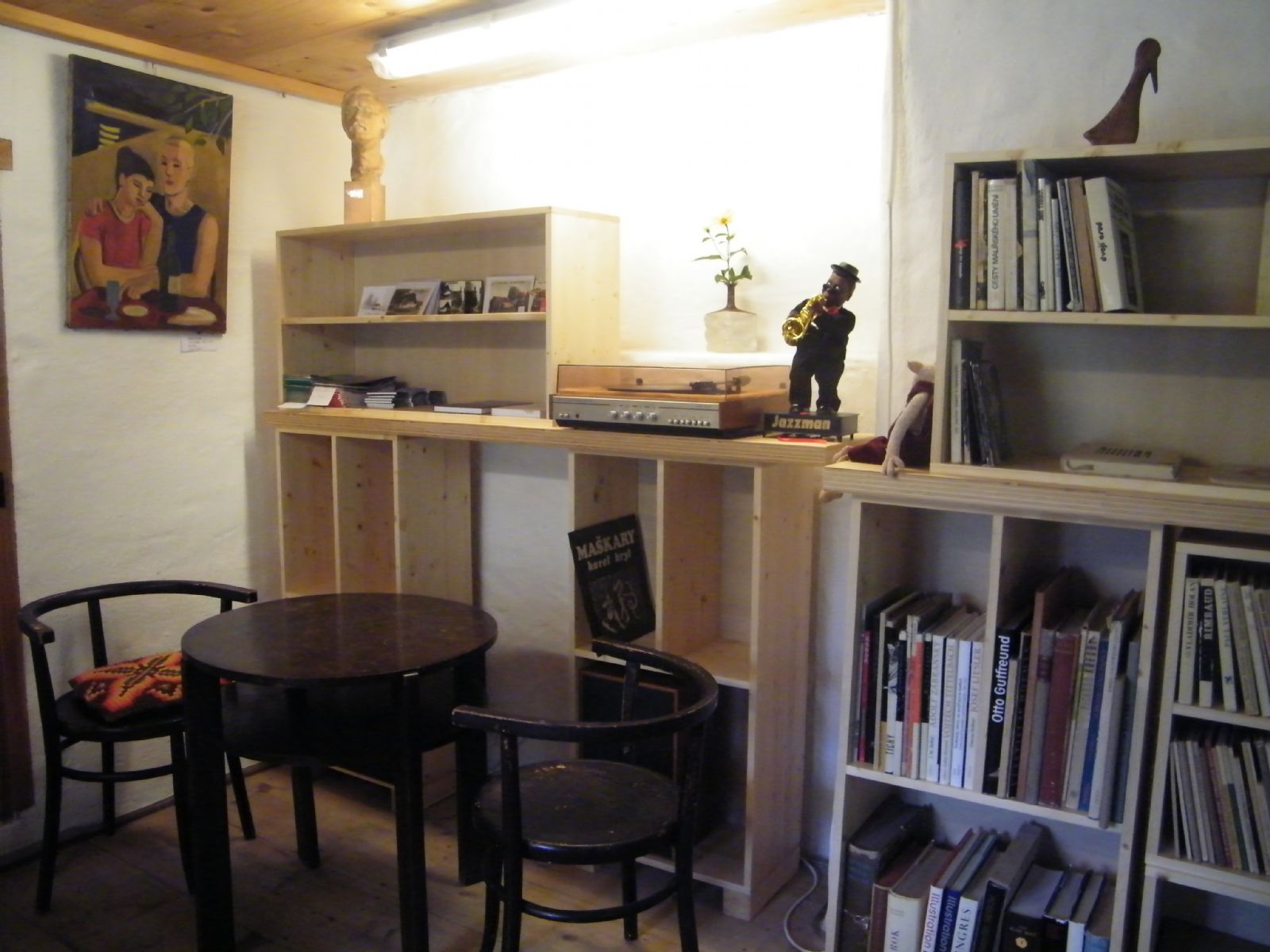 obrázek: Knihy ve Štáflově chalupě se vrátily do polic