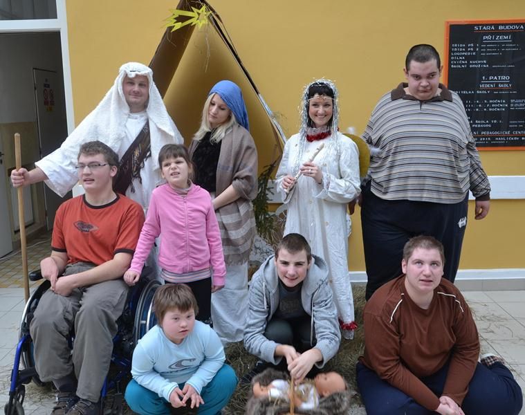 Kouzelník se na scéně objevil v pirátském převleku