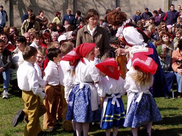 Krojované hody v Rouchovanech letos i s koňmi