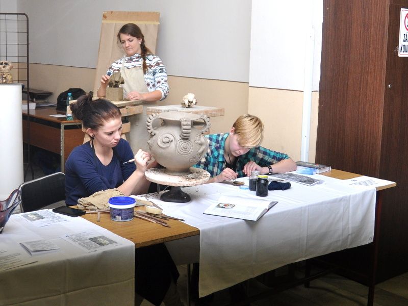 obrázek: Kulturní dům Ostrov hostil přehlídku středních škol